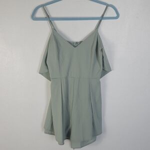 Sleeveless romper with tie accent in light sage green size‎ small by Blue Blush